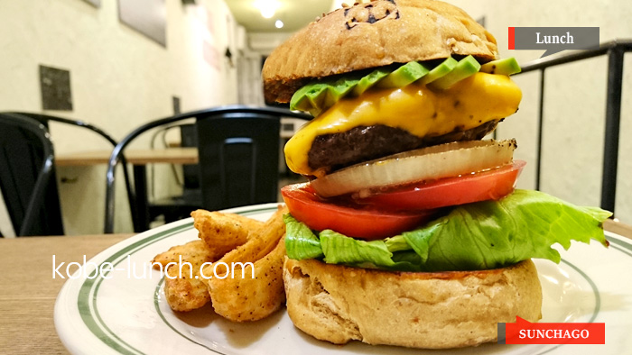 サンチャゴバーガー　アボガドチーズバーガー