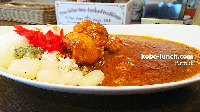 元町 パルフェ ワンコインで美味しいカレーランチ チキンカレー専門店 神戸ランチドットコム