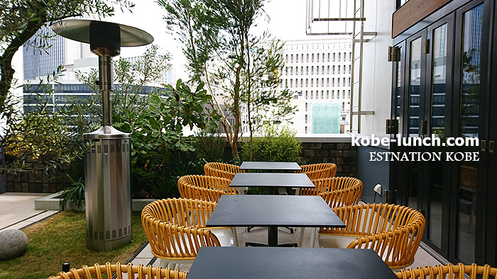 【エストネーション神戸】百花繚乱な花のテーブルで素敵カフェを♥【NomuKobe】 神戸ランチドットコム