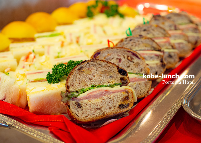 ポートピアホテルストロベリーブッフ 神戸いちごコレクション