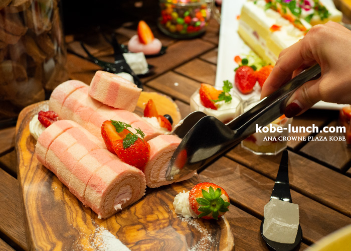 Strawberry fields by Thomas ～トーマスさんのいちご畑～