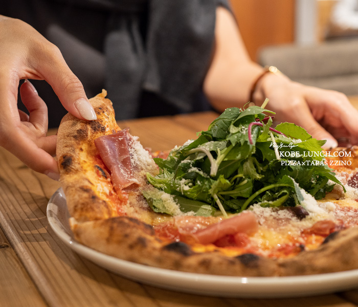 神戸駅zzinoピザ