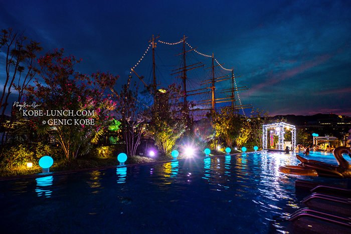 神戸みなと温泉蓮のナイトプール