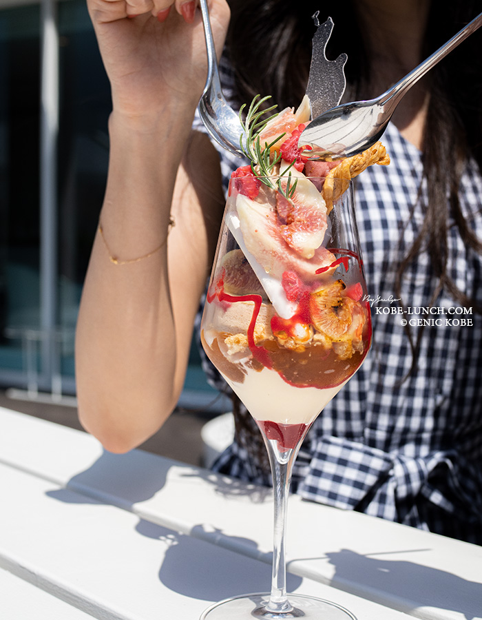 オーシャンプレイスでカフェ