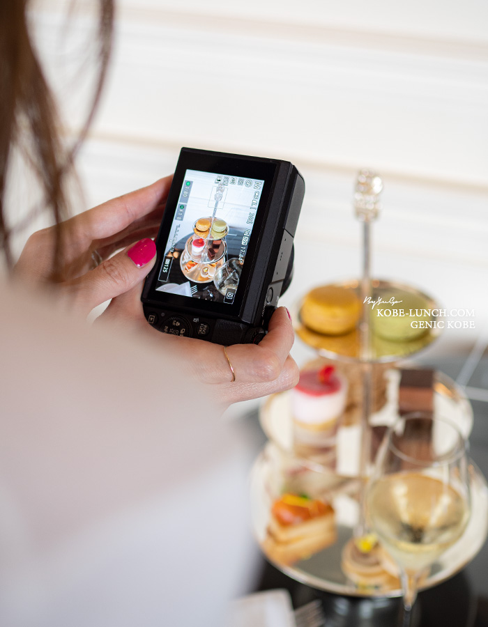 リッツカールトン大阪のクラブラウンジでアフタヌーンティー