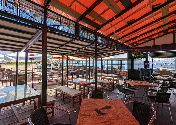 須磨海岸の海の家