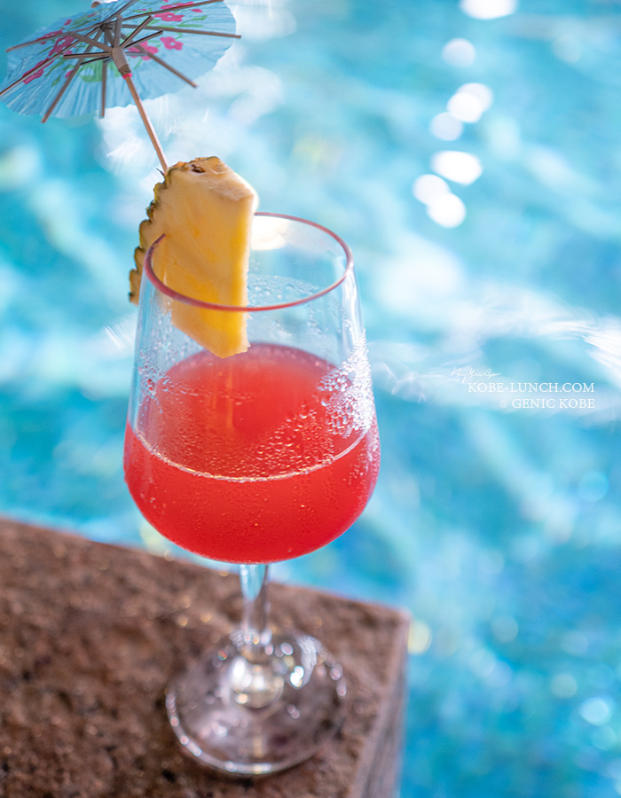 神戸みなと温泉蓮のナイトプール